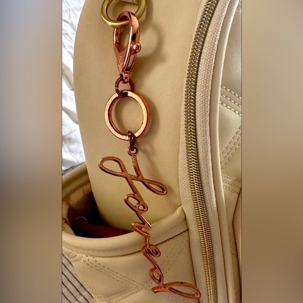 Itzy ritzy accessory bundle